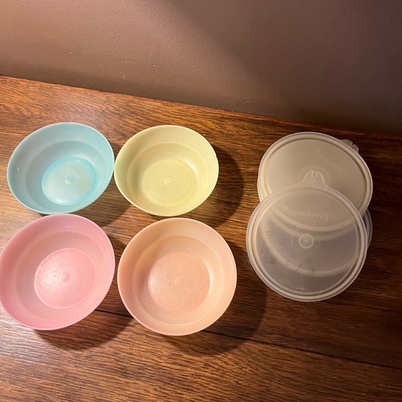 Kitchen Vintage Tupperware Mini Bowls 154 Set Of 4 With Lids Poshmark